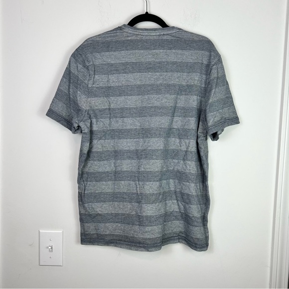 Michael Michael Kors grey stripe v neck mens size XL t shirt - Picture 6 of 9